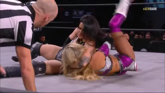 Diamante vs Kelsey Heather