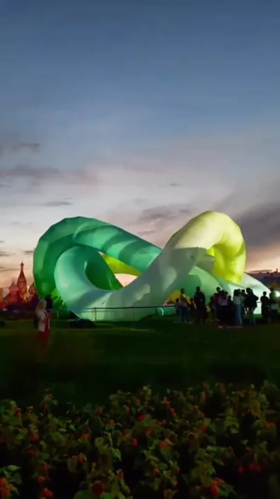 New light installations in Zaryadye Park, Moscow