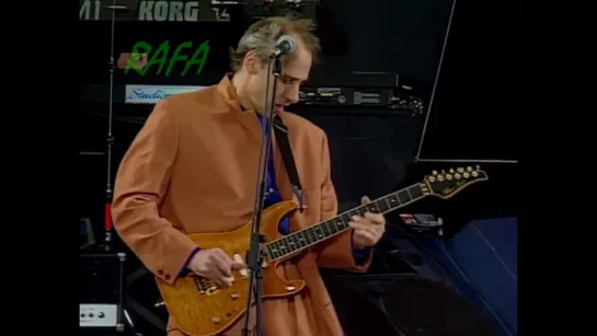 Dire Straits w/ Eric Clapton - Money For Nothing