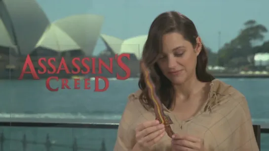 Can the cast of Assassins Creed figure out how to use a keris؟