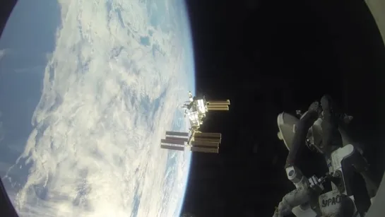 The majestic flight of a Soyuz to the International Space Station