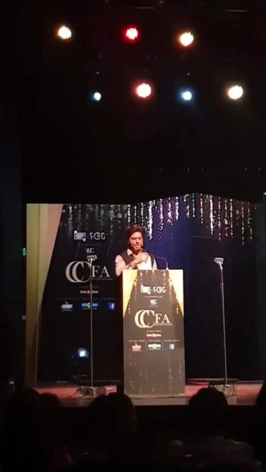 ShahRukhKhan Dil Se - At the CriticsChoiceFilmAwards