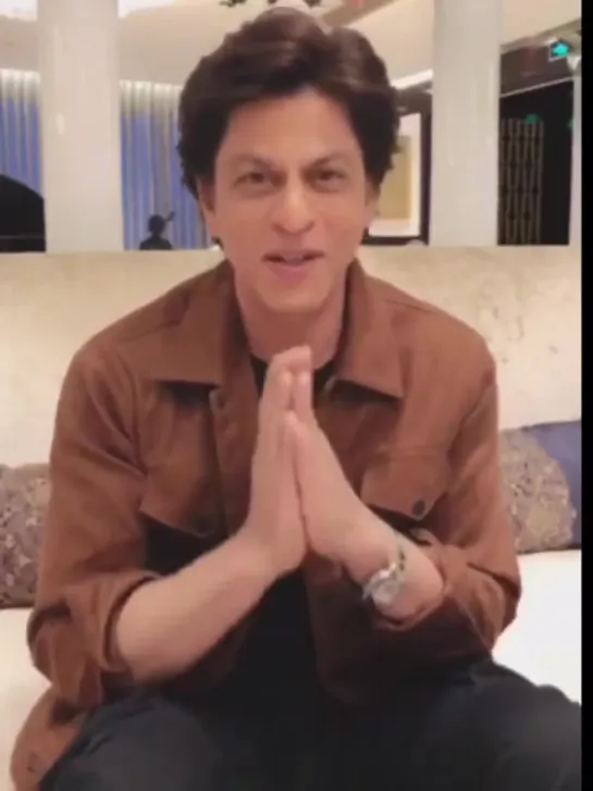 Shah Rukh Khan says I love you in chinese language