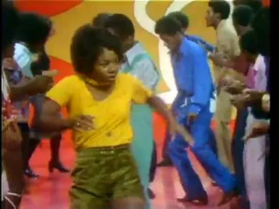 Soul Train Line Dance to Curtis Mayfield Get Down