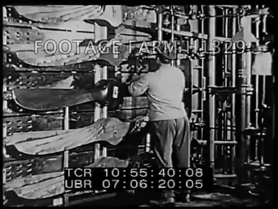 WWI Homefront - Airplane Manufacturing - Handley Page H1329-05 _ Footage Farm