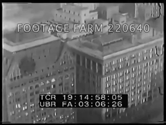 First moving pictures of Chicago From the Air 220640-02 _ Footage Farm [Rg3eZ8w0VH0]