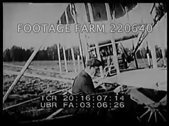 Aviation Development- Early Flight 220640-10.mp4 _ Footage Farm [TuZQK7Jvfvc].mp4