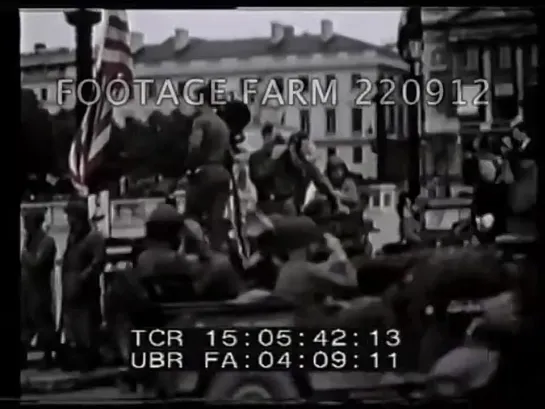 1944 Paris liberation celebrations 220912-01 _ Footage Farm