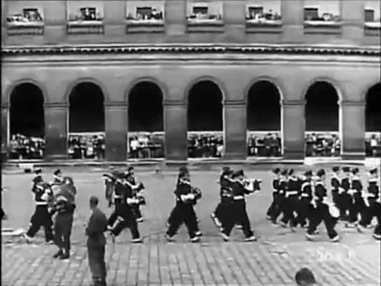 1943 Deuxième anniversaire de la L.V.F [heLd_s-pA3g]