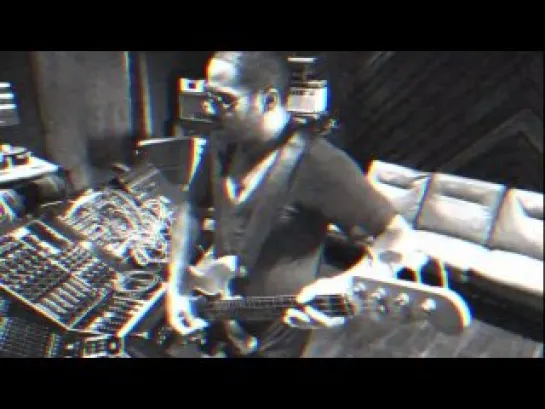 Lenny Kravitz Back In Studio August 2010