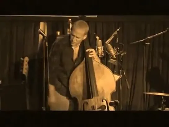 Avishai Cohen Trio - Remembering