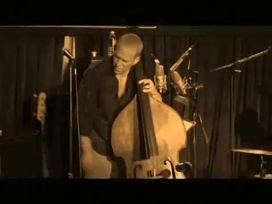 Avishai Cohen Trio - Remembering