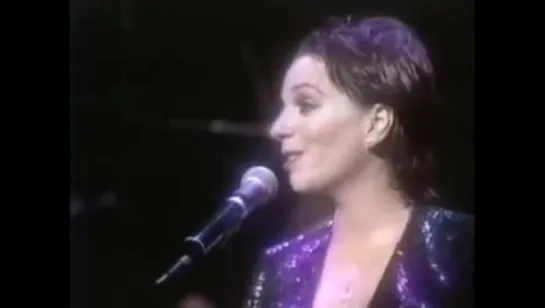 Liza Minnelli "The world goes round" live