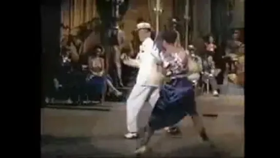 Fred Astaire - Steppin' out with my baby