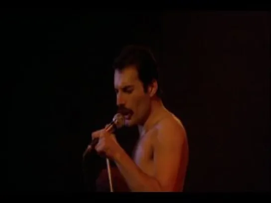 Queen - We Will Rock You (Live In Montreal) [HQ480]