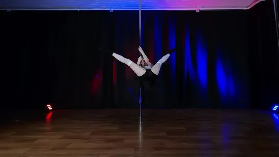 Halloween party. 28.10.23. Юлия Викторова. Ученица студии Pole Dance Style.