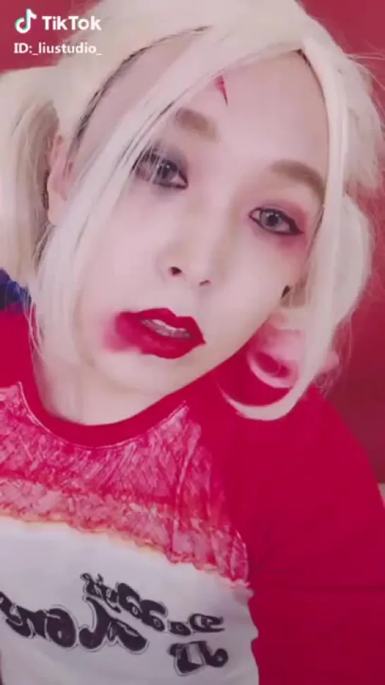 i almost scrolled passed this thinking it was some random girl on tiktok bUT IT’S LITERALLY SUNGMIN WTF -