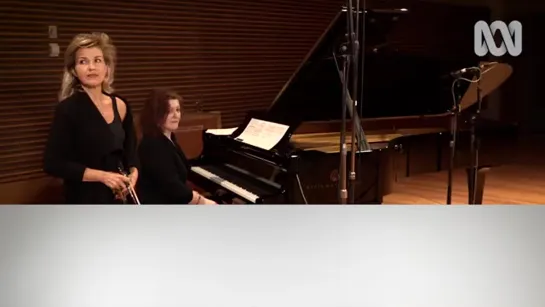 Anne-Sophie Mutter plays George Gershwin's 'Summertime' with Tamara-Anna Cislowska on Duet.mp4