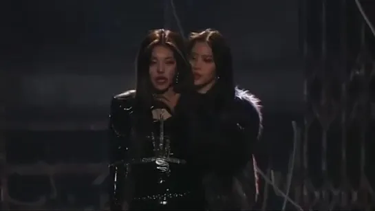 Ryujin and Yeji Part at 2021 MAMA ITZY PERFORMANCE (360p) (via Skyload)