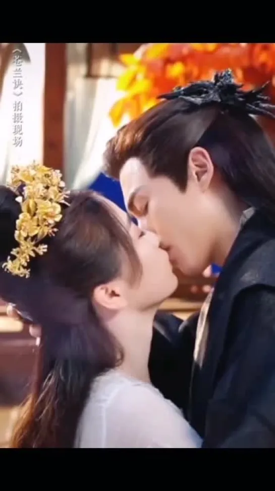 У Ван Хэ Ди всё в порядке с поцелуями!) _ #Love Between Fairy and Devil _ iQIYI Romance#shorts