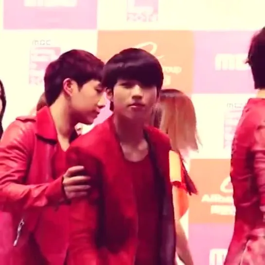 【FANCAM】141025 Korean Music Wave in Beijing Press Con