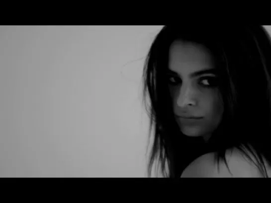 Steve Shaw - Shoots Emily Ratajkowski 2