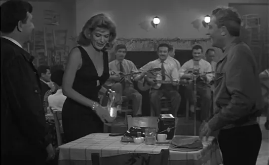 1960 - Jules Dassin - Pote tin Kyriaki - Melina Mercouri, Jules Dassin, Giorgos Foundas