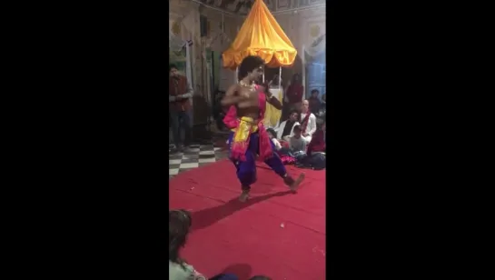 Nritya seva by Avijit Ji Kundu at the Shri Radharaman Temple, Vrindavan