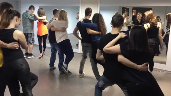 Занятие по Kizomba в студии FAMILIA CUBANA 06.03.2015