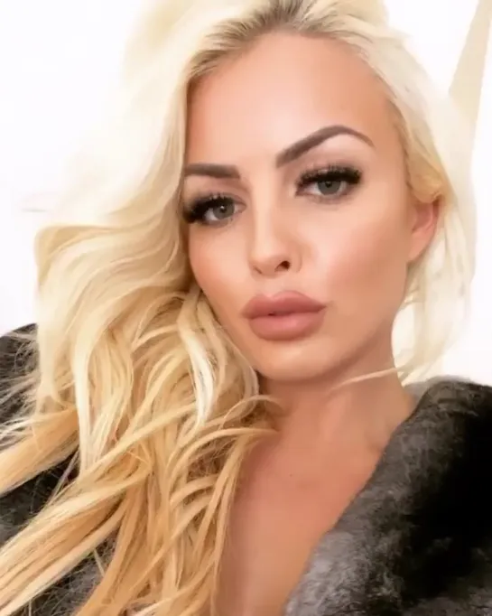 Video by Mandy Rose | Мэнди Роуз