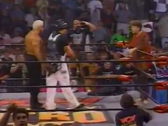 WCW Nitro: Scott Steiner, Buff Bagwell and his Mother (5 Октября 1998)