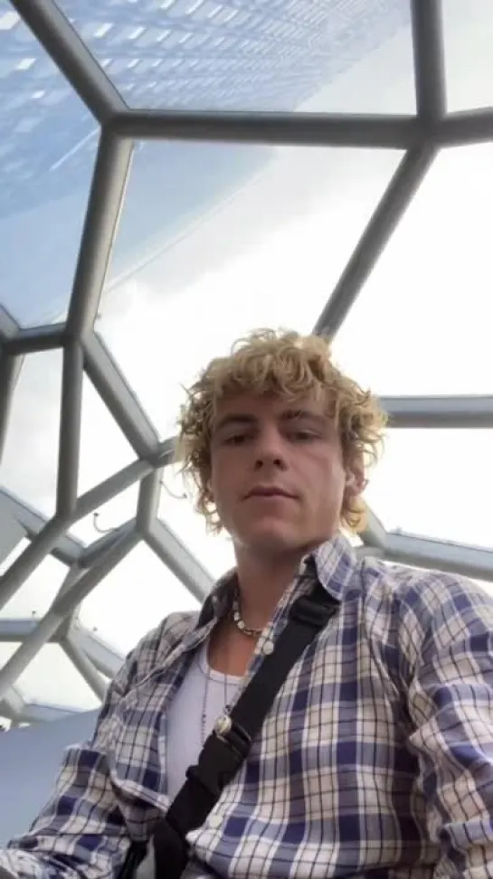 rosslynch on TikTok (14.07.2023)