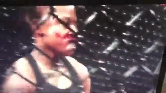 Black girl beaten bloody by white girl in bare-knuckle cage fight