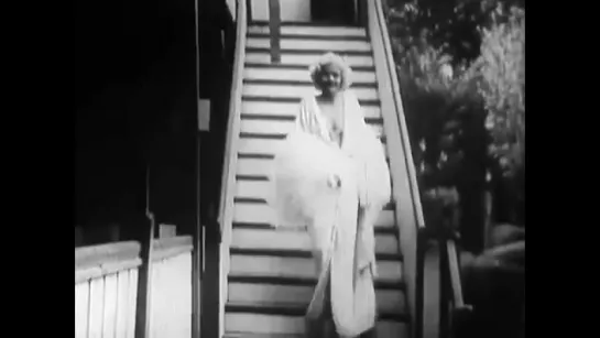 Jean Harlow - this is a fragment of  home movie