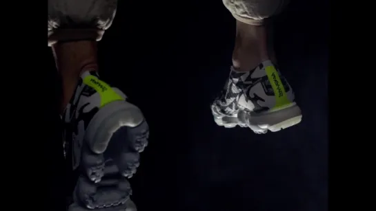 ACRONYM x Nike VaporMax Moc 2