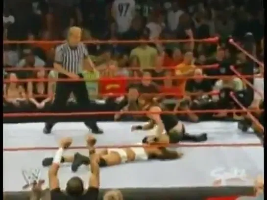 Trish & Lita vs Molly & Gail Kim (Unforgiven Rematch)