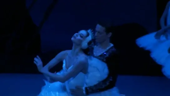 Oksana Skorik, Evgeniy Ivanchenko - Swan Lake