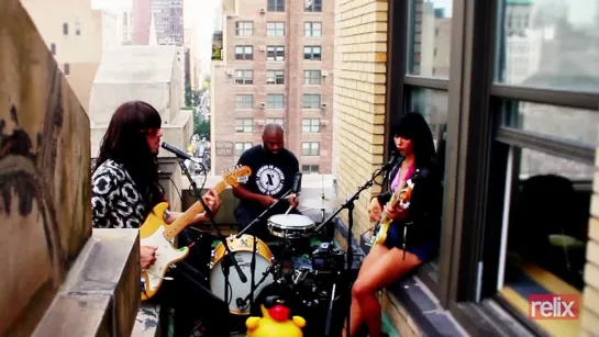 Khruangbin Performs White Gloves Live | Relix Sessions