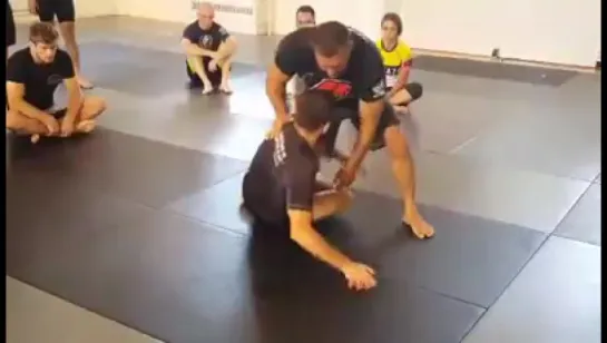 A back take off a knee slice pass