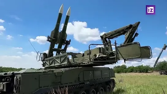 Более 60 реактивных ракет HIMARS и крылатых ракет Storm Shadow уничтожили российские соединения ПВО с помощью ЗРК Бук-М2 в Запор