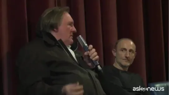 Depardieu alla Berlinale: terribile camminare tanto se sei grasso