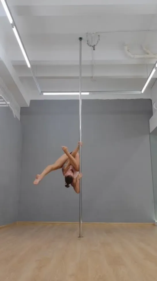 ninatuch.polelife.mp4