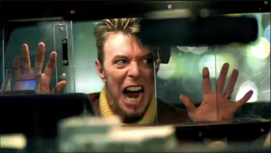 David Bowie + Nine Inch Nails - I`m Afraid Of Americans (1997) widescreen  ᴴᴰ  широкий экран