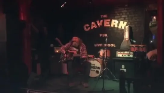 Worlds angriest guitar player live in the Cavern club !