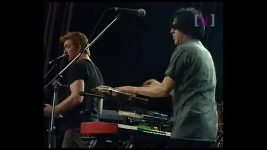 Queens Of the Stone Age - Feel Good H (Big Day Out 2003)