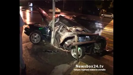 На Гайдамаке водитель Toyota Mark II влетел в светофор