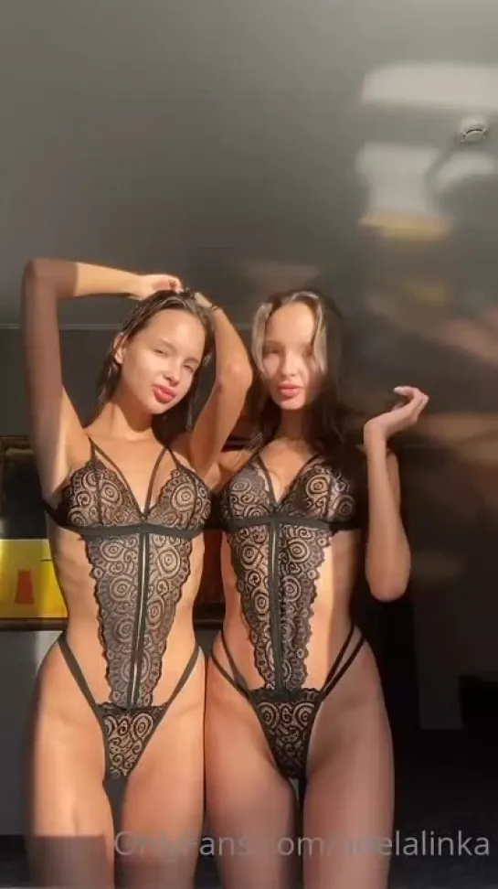 Adelalinka twins OnlyFans слив в коменте голые близняшки