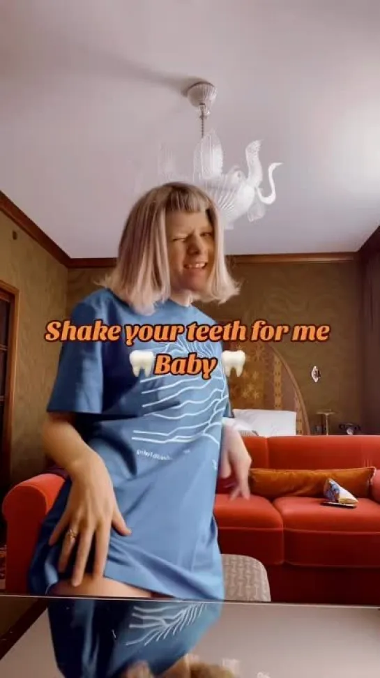 Have a day 🦷 shake your teeth 🦷