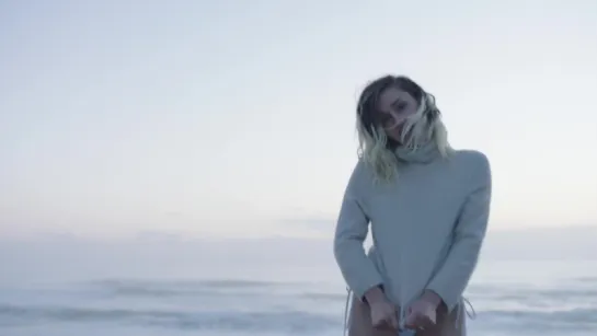 Miley Cyrus - Malibu