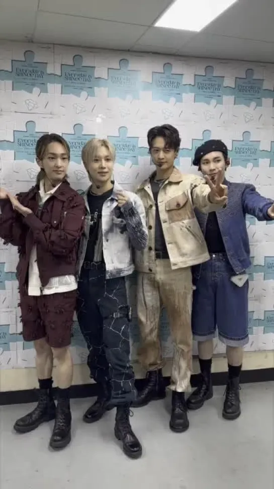 280523 Fanmeeting Backstage atoz